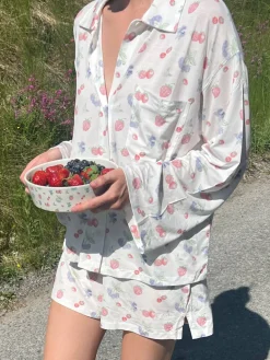 Clearance Djerf Avenue All Around Bowl Big Summer Berries