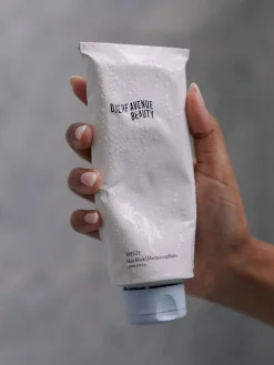 Djerf Avenue Breezy Weightless Hair Mask