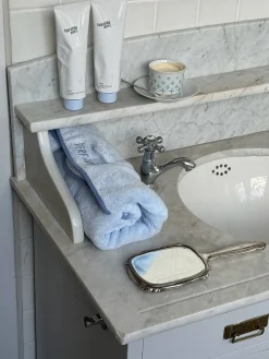 Outlet Djerf Avenue Breezy Weightless Shampoo