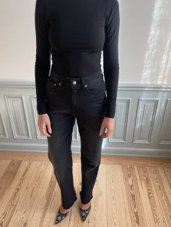 Online Djerf Avenue Daily Long Sleeve Top Black