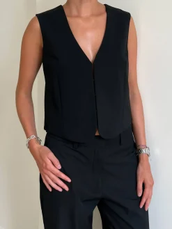 New Djerf Avenue Day-to-day Vest Black