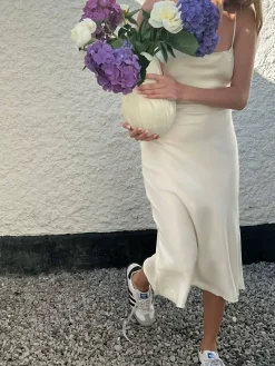 Discount Djerf Avenue Dream Dress Midi Cloud