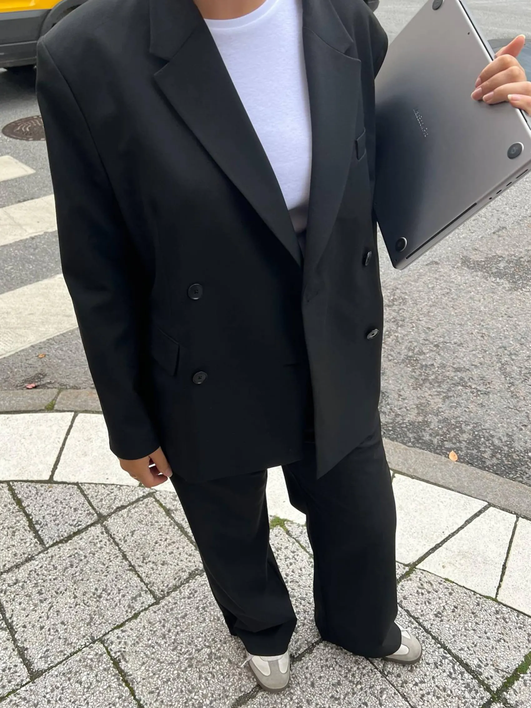 Online Djerf Avenue Essential Blazer Black