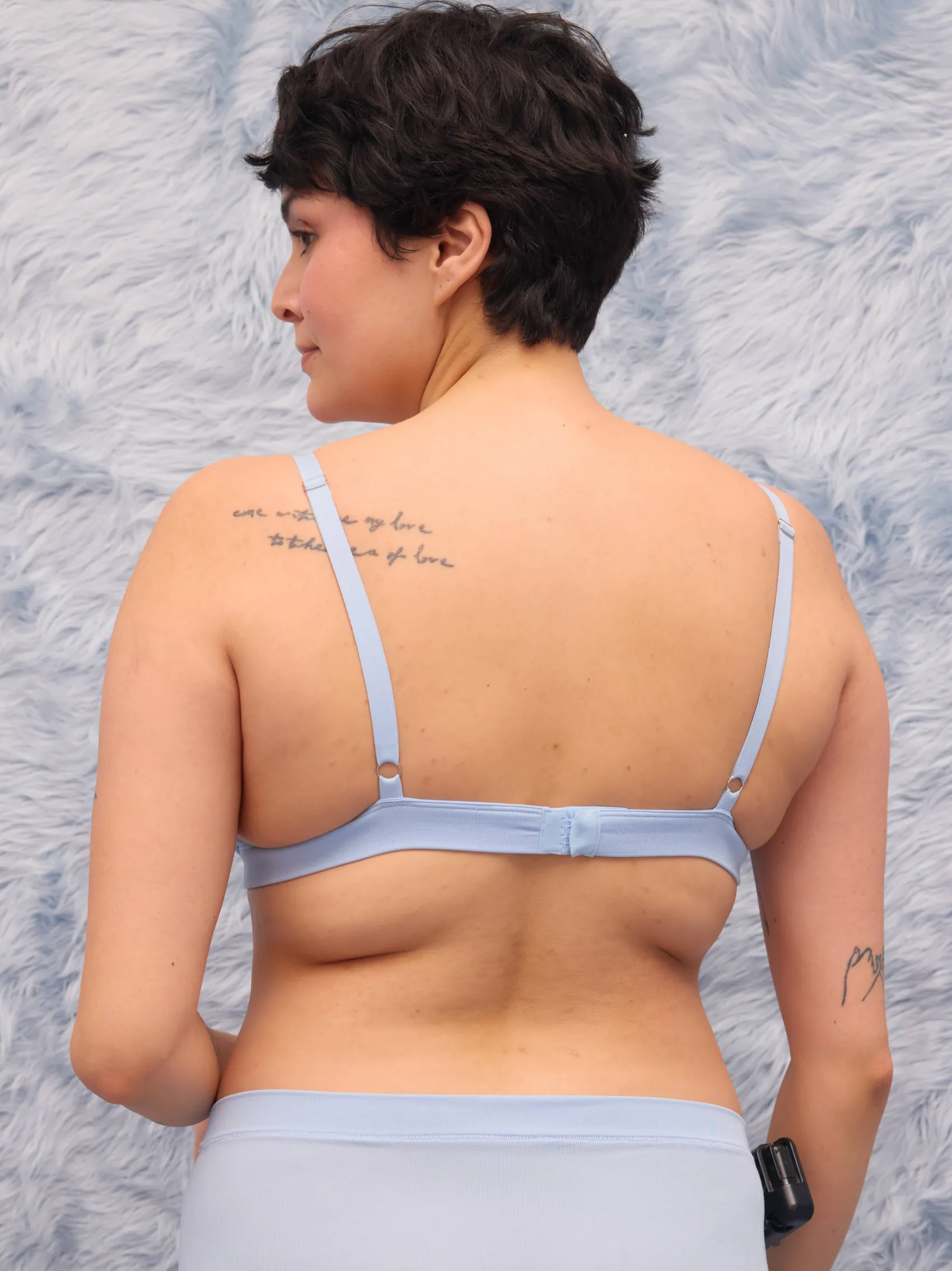 Online Djerf Avenue Go Close Triangle Bralette Blue