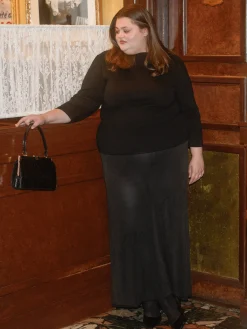 Discount Djerf Avenue Knitted Midi Skirt Black