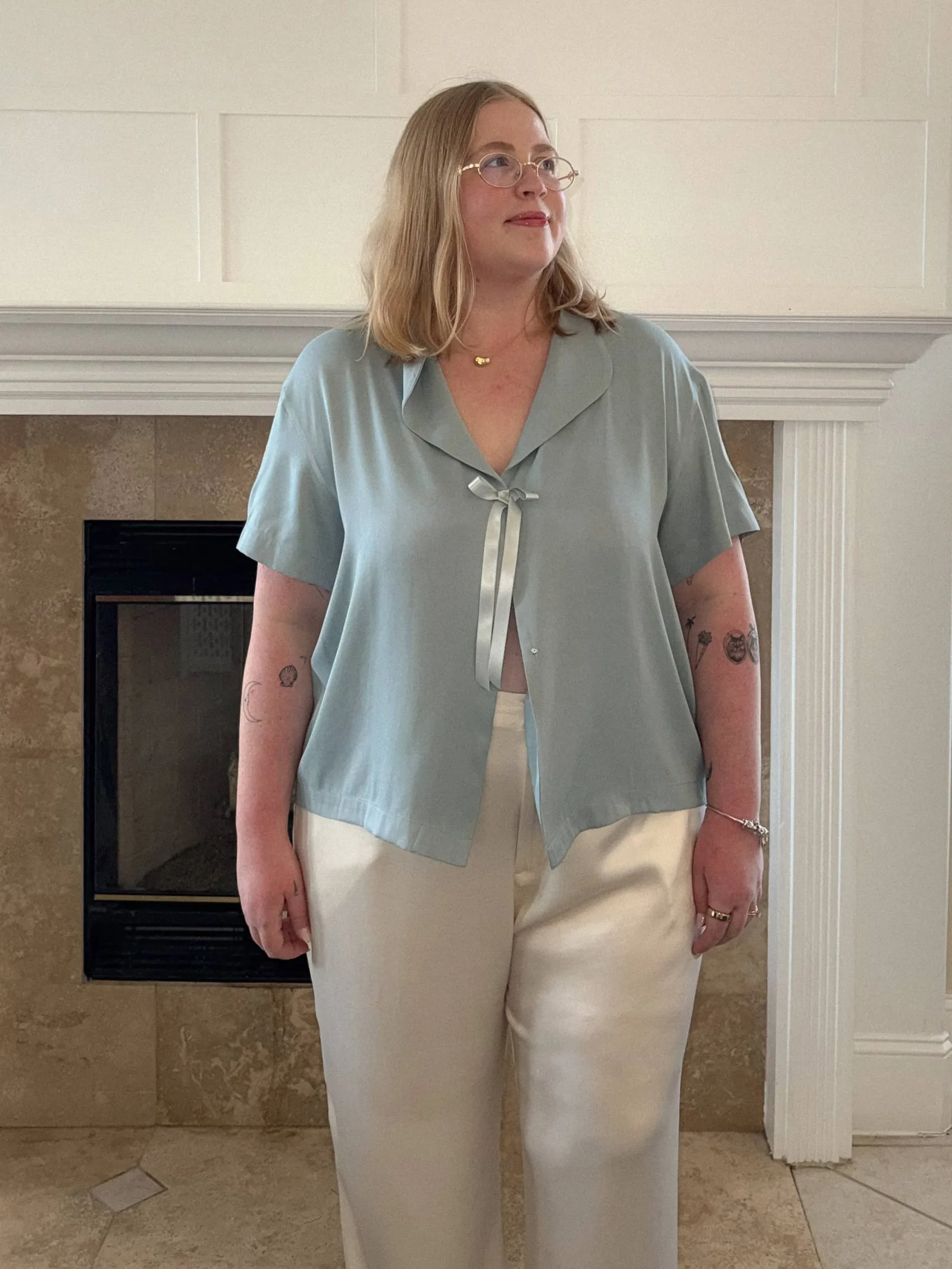 Outlet Djerf Avenue Loves Me Knot Top Dove Blue