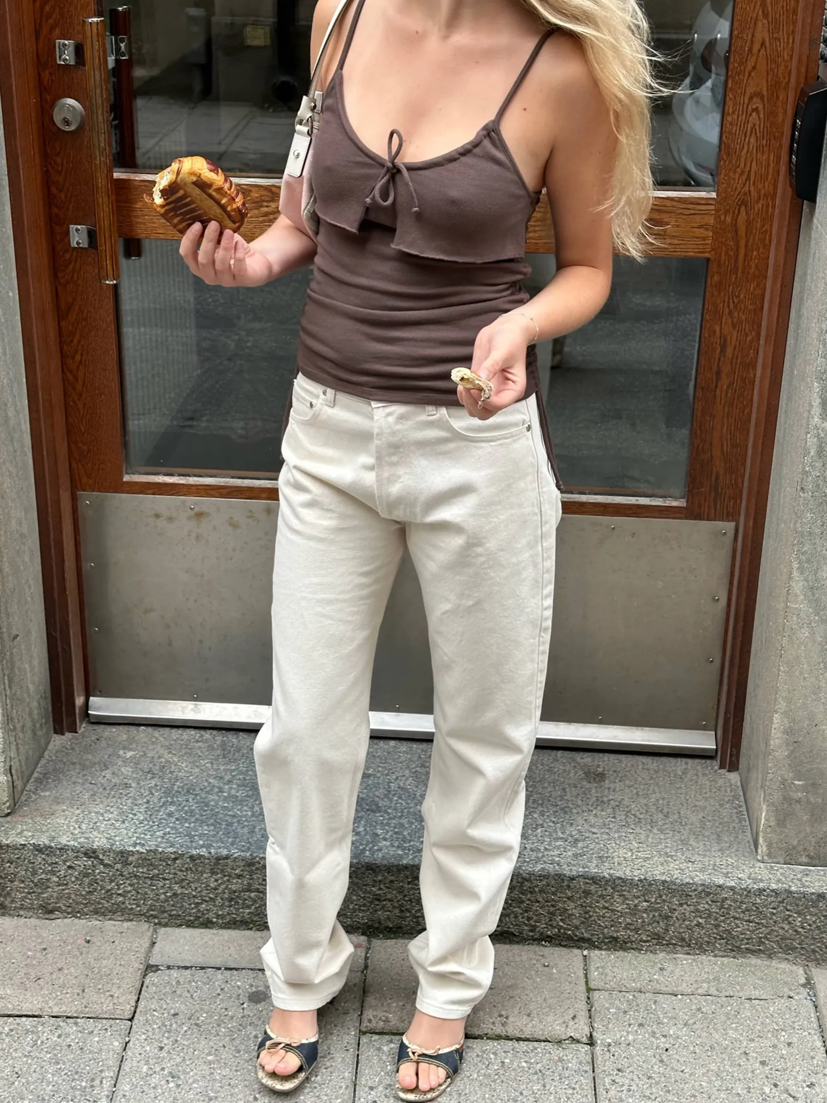 New Djerf Avenue Relaxed Jeans Cream - Tall