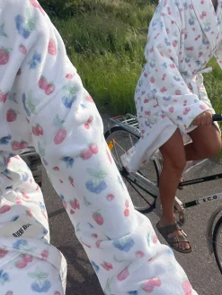 Discount Djerf Avenue Robe Summer Berries
