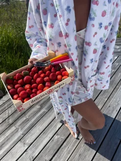 Discount Djerf Avenue Robe Summer Berries